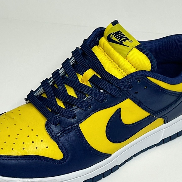 Nike Men's Dunk Low 'Michigan' Navy Blue Varsity Yellow 2021 Size 7.5 Shoes - Picture 8 of 8